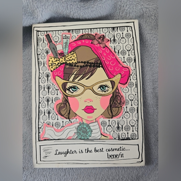 Benefit Cosmetic Folding Mirror - Picture 1 of 3